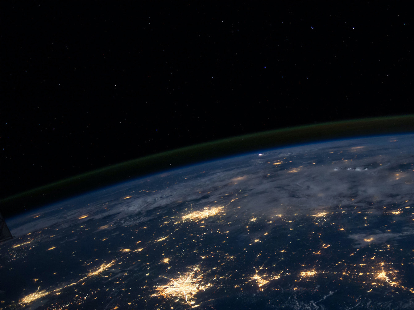 Calling international experts: An introduction to giving expert evidence in New Zealand Mobile Image
